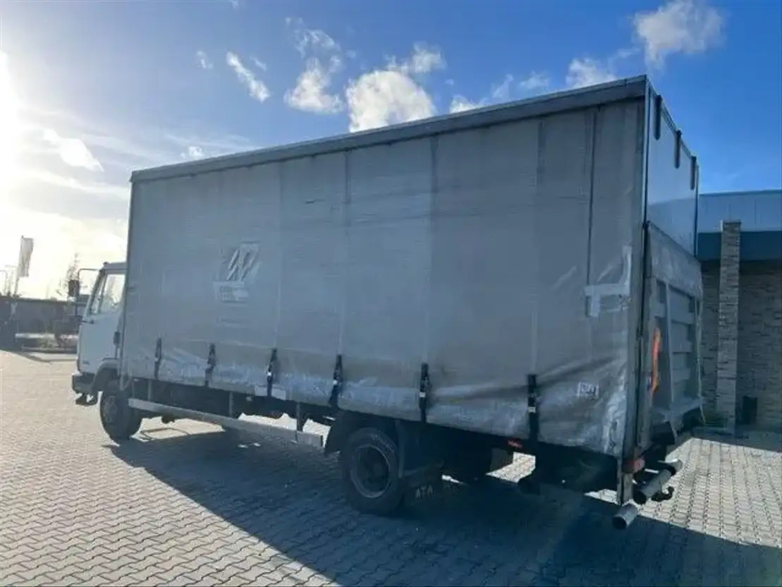 DAF LF 45.160 FA45.160 - Тентована вантажівка: фото 4 DAF LF 45.160 FA45.160 - Тентована вантажівка: фото 4