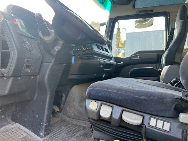 MAN TGA 26.440 .440 6x2 - Контейнеровоз/ Змінний кузов вантажівка: фото 5 MAN TGA 26.440 .440 6x2 - Контейнеровоз/ Змінний кузов вантажівка: фото 5