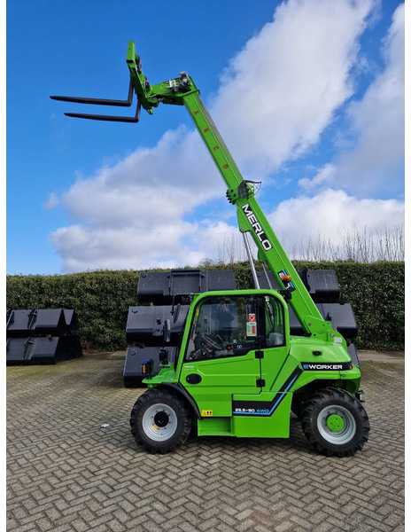 Merlo E-Worker 25.5-90 4x4 - Навантажувач телескопічний: фото 5 Merlo E-Worker 25.5-90 4x4 - Навантажувач телескопічний: фото 5