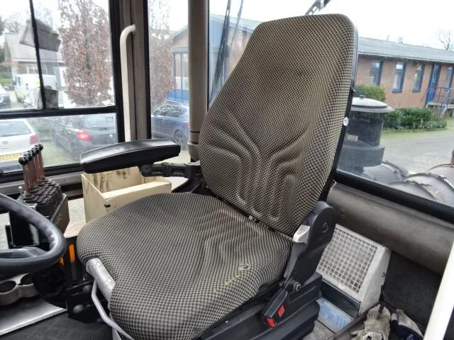 Дизельний навантажувач Svetruck (available for rent) 15120: фото 14