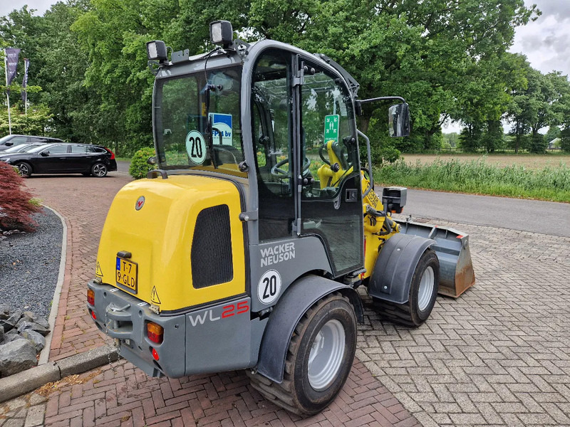 WACKER NEUSON WL 25 - Колісний навантажувач: фото 4 WACKER NEUSON WL 25 - Колісний навантажувач: фото 4