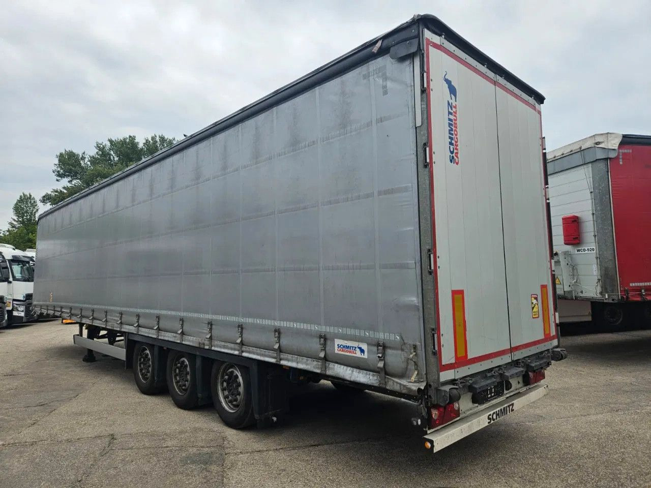 Schmitz Cargobull SCB S3T VARIOS 2 units! Lifting Axle A&C, XL Cod - Тентований напівпричіп: фото 4 Schmitz Cargobull SCB S3T VARIOS 2 units! Lifting Axle A&C, XL Cod - Тентований напівпричіп: фото 4