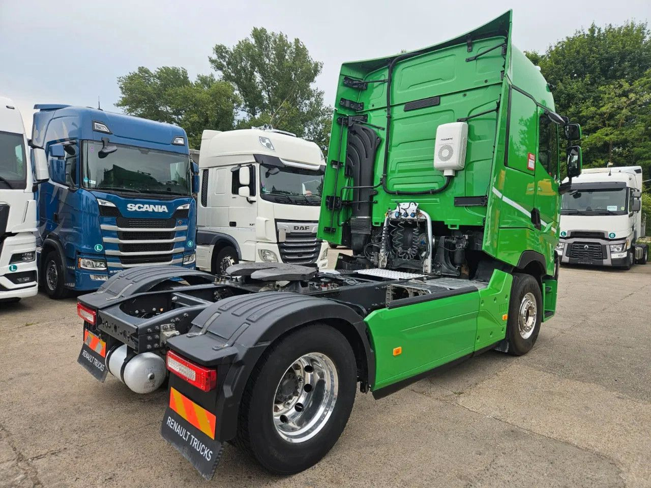 Renault T520 HSC, Navi, Standklima, Horns, Full Spoiler, - Тягач: фото 4 Renault T520 HSC, Navi, Standklima, Horns, Full Spoiler, - Тягач: фото 4