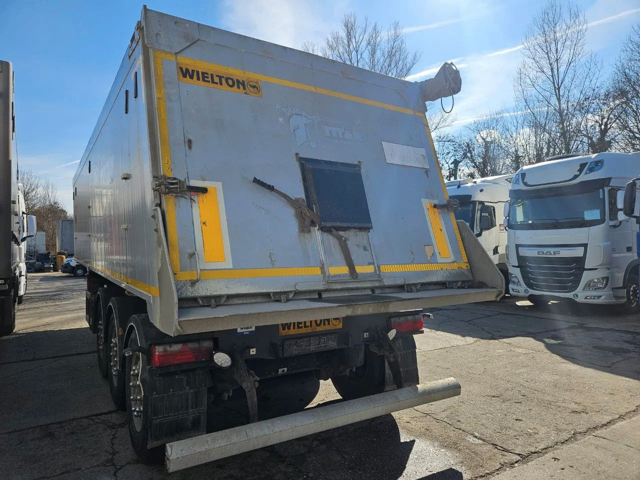 Wielton NW-3 38m3 Lifting Axle, Alloy w. - Самоскид напівпричіп: фото 5 Wielton NW-3 38m3 Lifting Axle, Alloy w. - Самоскид напівпричіп: фото 5