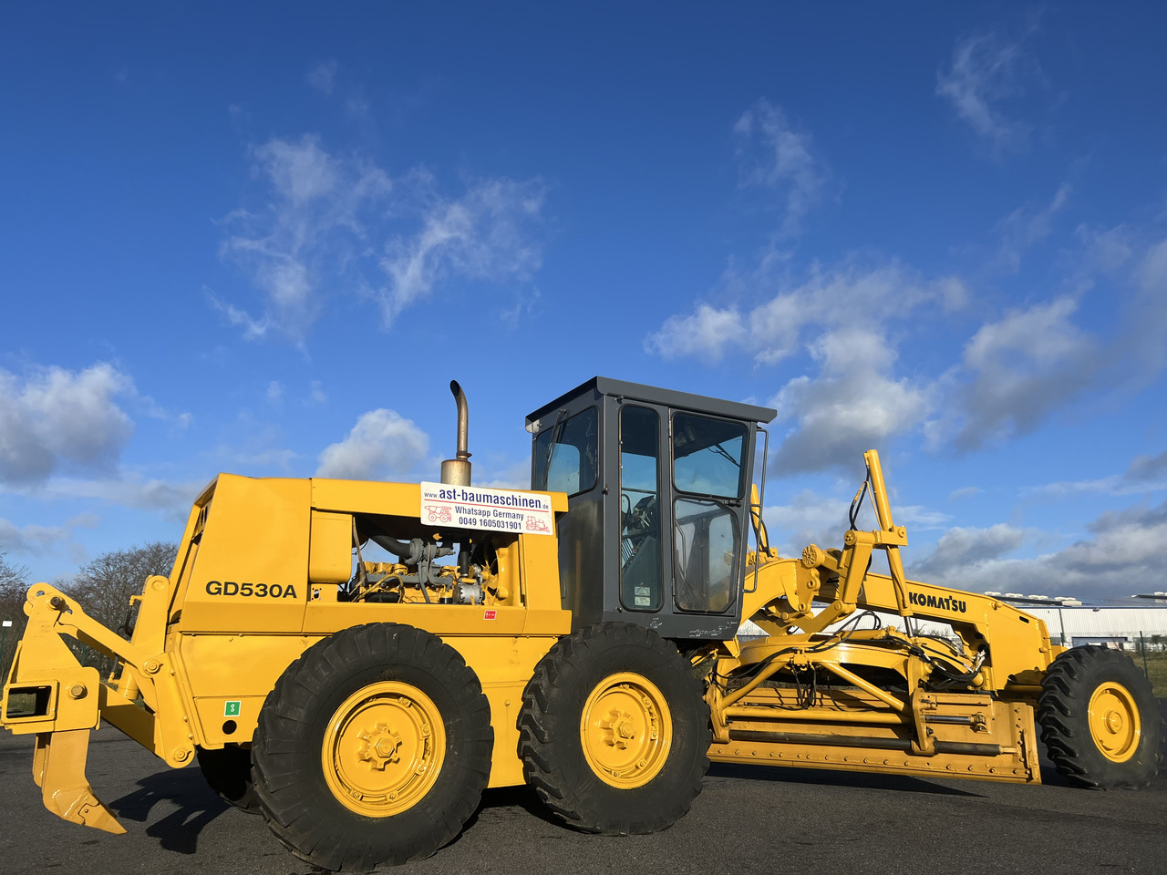 KOMATSU GD530A mit 5-Zahn-Heckaufreisser - Грейдер: фото 5 KOMATSU GD530A mit 5-Zahn-Heckaufreisser - Грейдер: фото 5