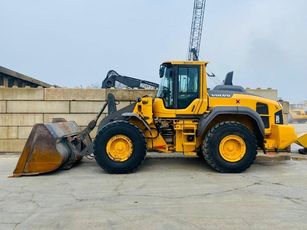 Volvo L 110 H - Колісний навантажувач: фото 1 Volvo L 110 H - Колісний навантажувач: фото 1