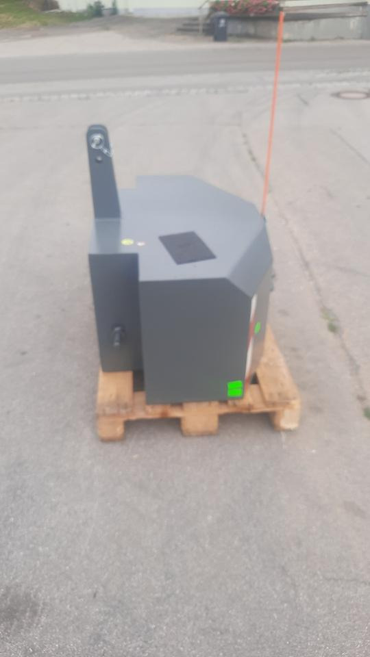 Frontgewicht Ballast Heckgewicht 1000kg Traktor Gewicht Fendt - Противага: фото 4 Frontgewicht Ballast Heckgewicht 1000kg Traktor Gewicht Fendt - Противага: фото 4