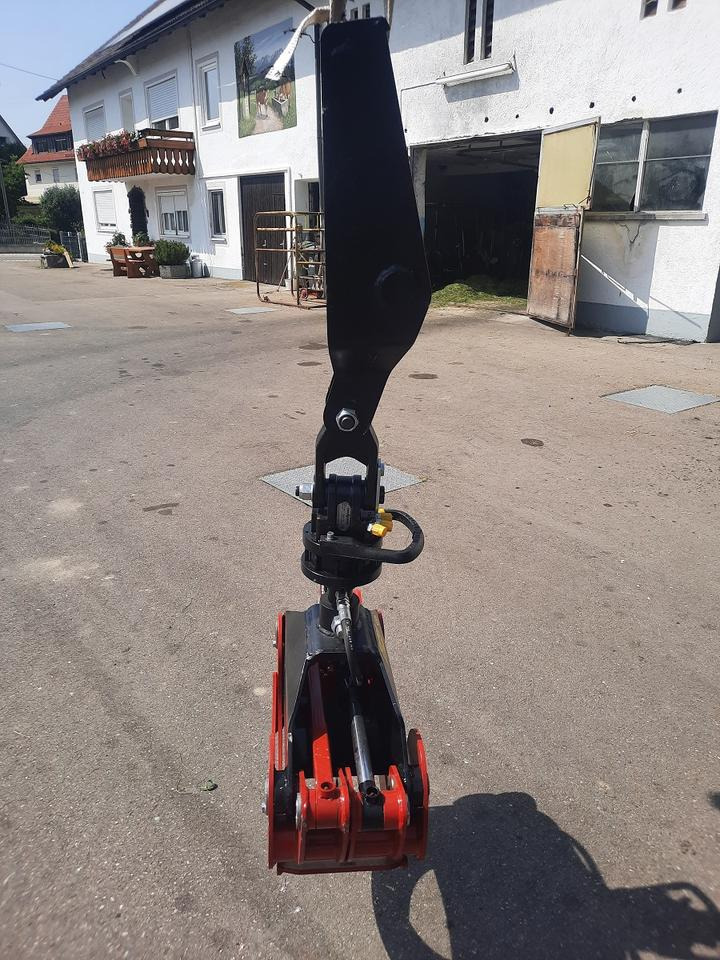 Holzgreifer Holzzangen Forstgreifer Rückezange Minibagger Yanmar - Грейфер: фото 4 Holzgreifer Holzzangen Forstgreifer Rückezange Minibagger Yanmar - Грейфер: фото 4