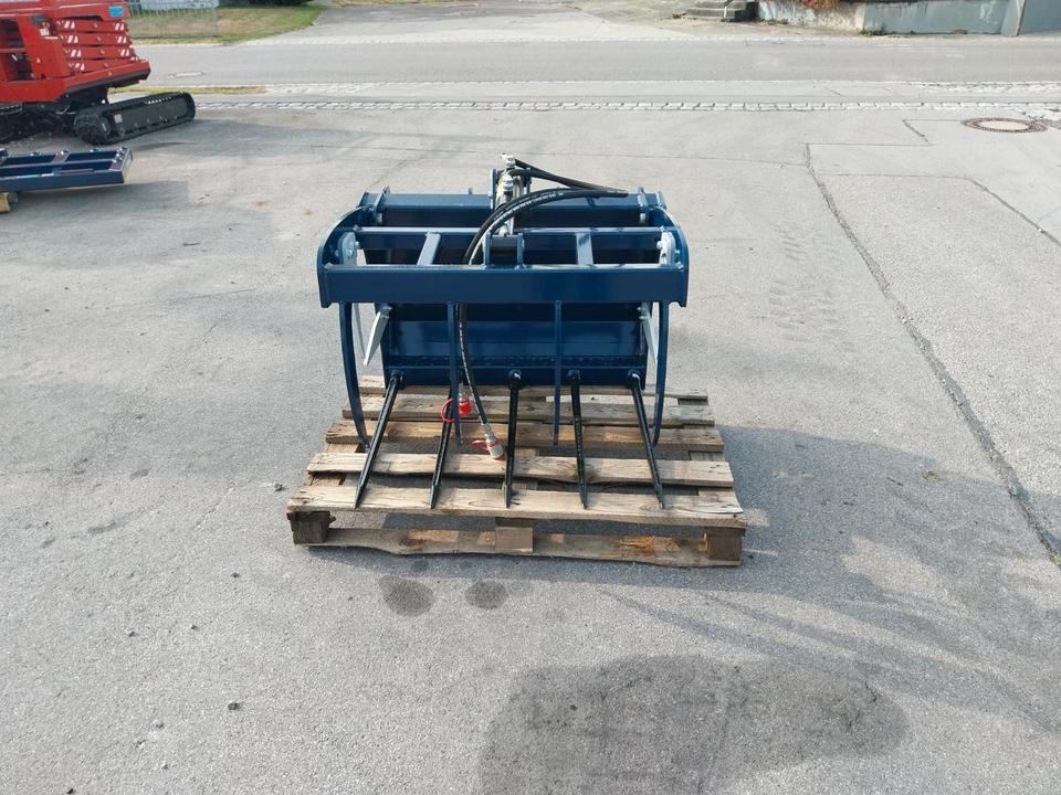 Krokodilgebiss mini Schäffer Greifschaufel Frontlader Hoflader - Техніка для силосу: фото 2 Krokodilgebiss mini Schäffer Greifschaufel Frontlader Hoflader - Техніка для силосу: фото 2