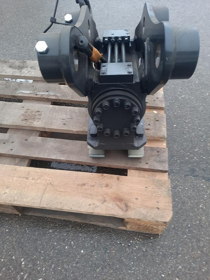 Rädlinger Tilt 3,5 -5 to Powertilt Minibagger Schwenkmotor Yanmar - Тилтротатор в категорії Міні-екскаватори: фото 4 Rädlinger Tilt 3,5 -5 to Powertilt Minibagger Schwenkmotor Yanmar - Тилтротатор в категорії Міні-екскаватори: фото 4