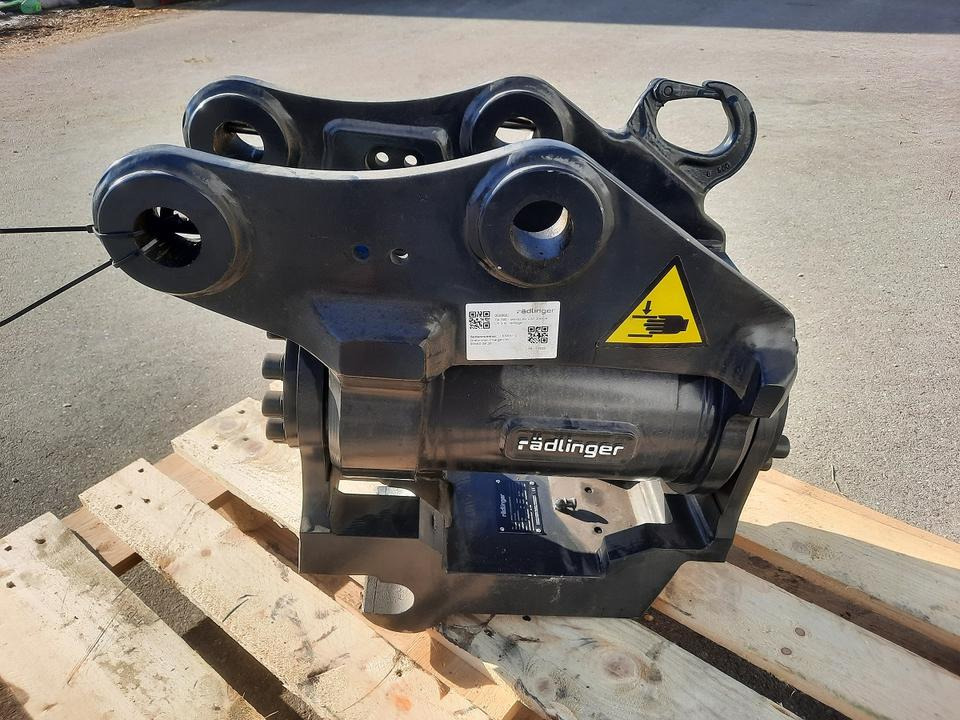 Rädlinger Tilt 4 -8 to Powertilt Minibagger MS 03 Sonderpreis Cat - Тилтротатор в категорії Міні-екскаватори: фото 3 Rädlinger Tilt 4 -8 to Powertilt Minibagger MS 03 Sonderpreis Cat - Тилтротатор в категорії Міні-екскаватори: фото 3