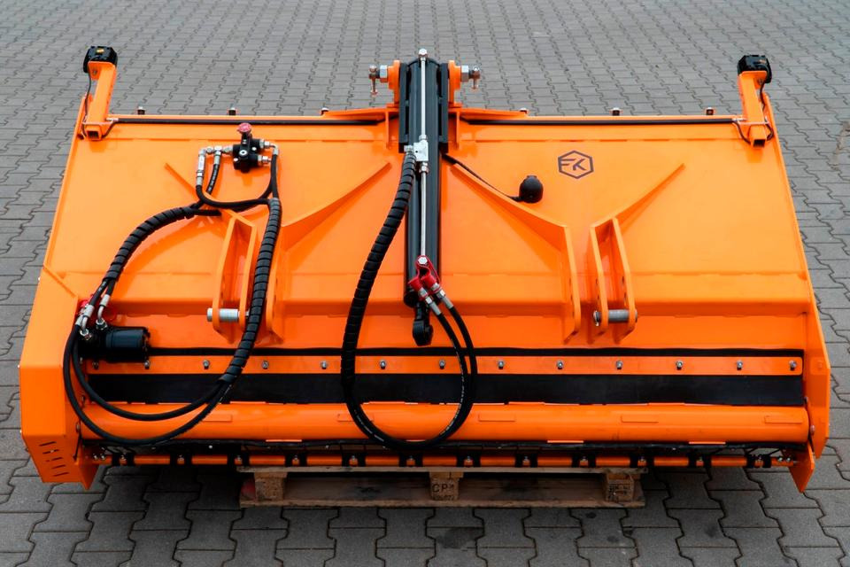 Salzstreuer Sandstreuer Splittstreuer Schlepper Traktor Fendt - Розкидач піску і cолі: фото 4 Salzstreuer Sandstreuer Splittstreuer Schlepper Traktor Fendt - Розкидач піску і cолі: фото 4