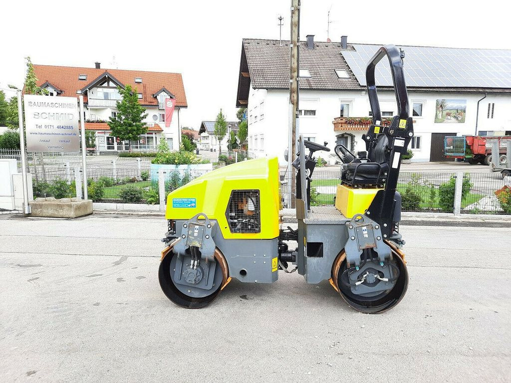 Wacker RD 27-120, neuer Motor 1 Stunde - Каток: фото 1 Wacker RD 27-120, neuer Motor 1 Stunde - Каток: фото 1