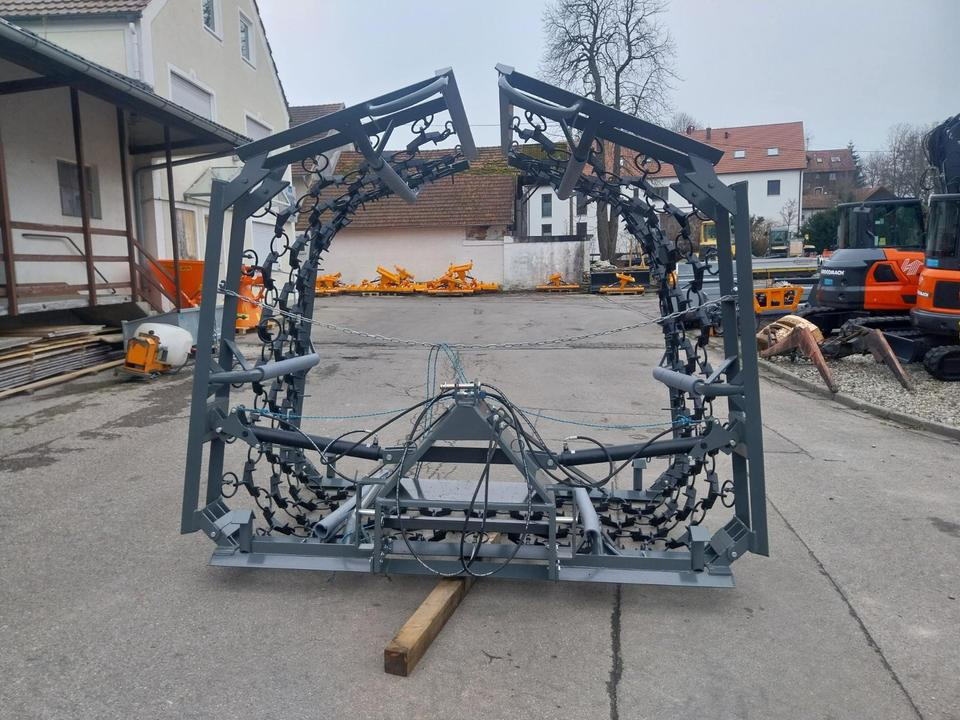 Wiesenegge 6 - 8m Wiesenstriegel Wiesenschleppe Schlepper - Луговa борона: фото 1 Wiesenegge 6 - 8m Wiesenstriegel Wiesenschleppe Schlepper - Луговa борона: фото 1