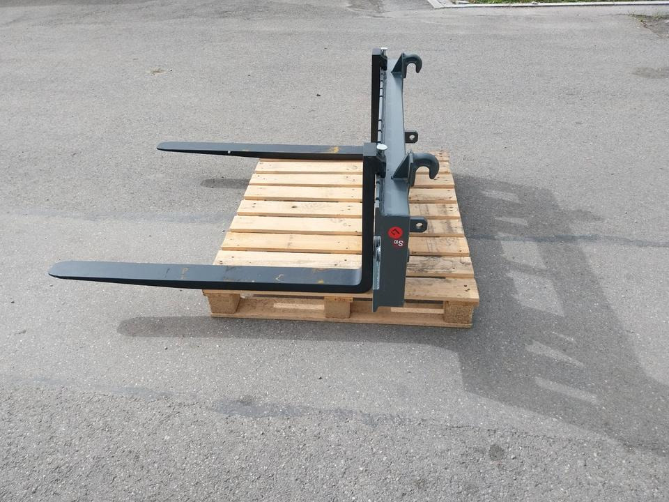 Neue Palettengabel 2,5to 1,5m breit Euro Gabel Frontlader Fendt - Вила: фото 5 Neue Palettengabel 2,5to 1,5m breit Euro Gabel Frontlader Fendt - Вила: фото 5