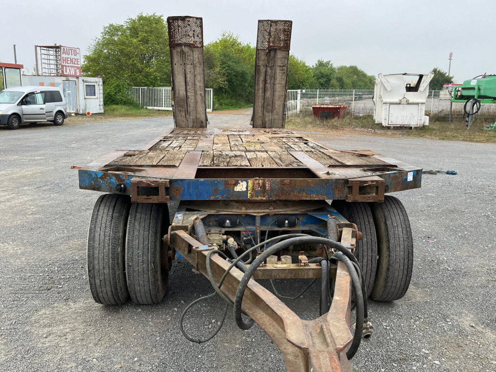 GOLDHOFER GOLDHOFER Tieflader Tiefladeranhänger TU 3-24/80 Rampen - Низькорамна платформа причіп: фото 3 GOLDHOFER GOLDHOFER Tieflader Tiefladeranhänger TU 3-24/80 Rampen - Низькорамна платформа причіп: фото 3