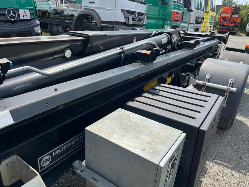 HUEFFERMANN 2-achs Abrollanhänger HTA 16.62 Containeranhänger - Причіп мультиліфт/ Бункеровоз: фото 3 HUEFFERMANN 2-achs Abrollanhänger HTA 16.62 Containeranhänger - Причіп мультиліфт/ Бункеровоз: фото 3