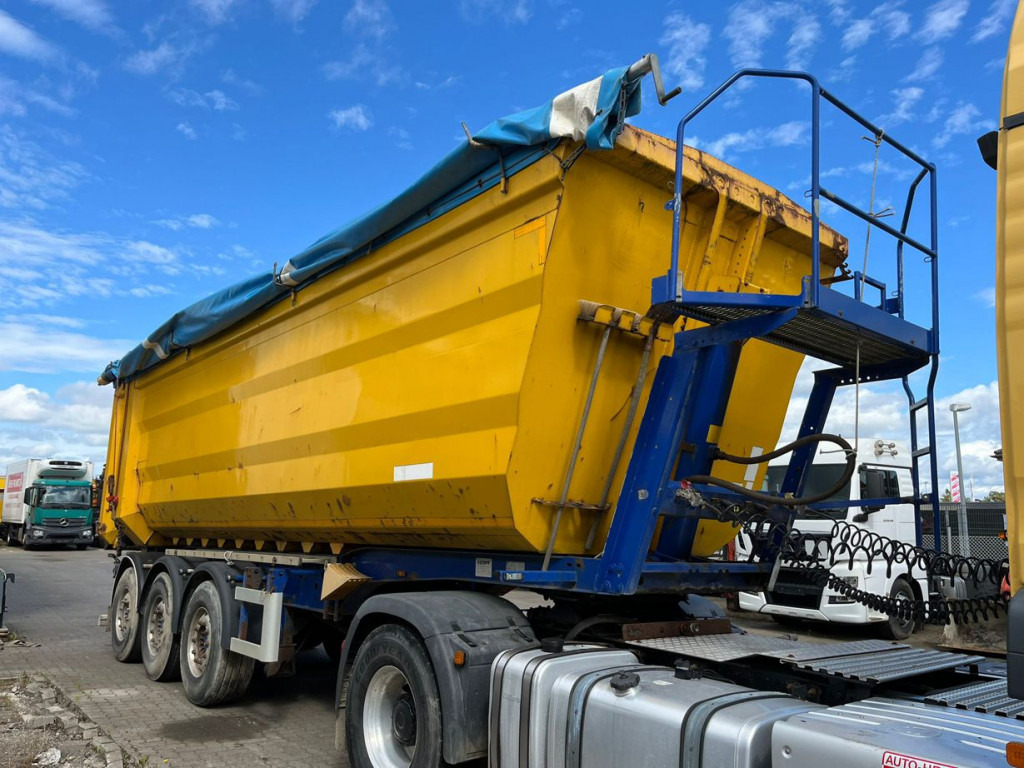 KEMPF Hinterkippmulde SKM 35 3 Kippauflieger 40m³ Stahl - Самоскид напівпричіп: фото 1 KEMPF Hinterkippmulde SKM 35 3 Kippauflieger 40m³ Stahl - Самоскид напівпричіп: фото 1