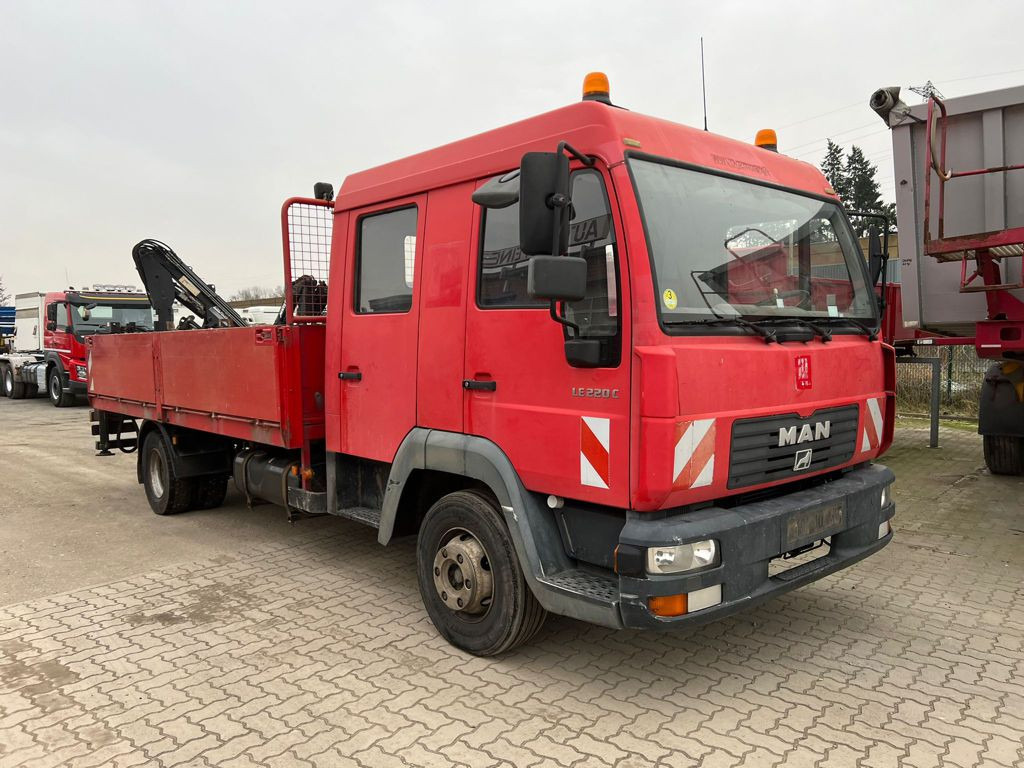 MAN LE 12.225 LC Pritsche Heckkran 6 Zylinder Doka Topzust - Бортова вантажівка/ Платформа, Вантажівка з маніпулятором: фото 2 MAN LE 12.225 LC Pritsche Heckkran 6 Zylinder Doka Topzust - Бортова вантажівка/ Платформа, Вантажівка з маніпулятором: фото 2