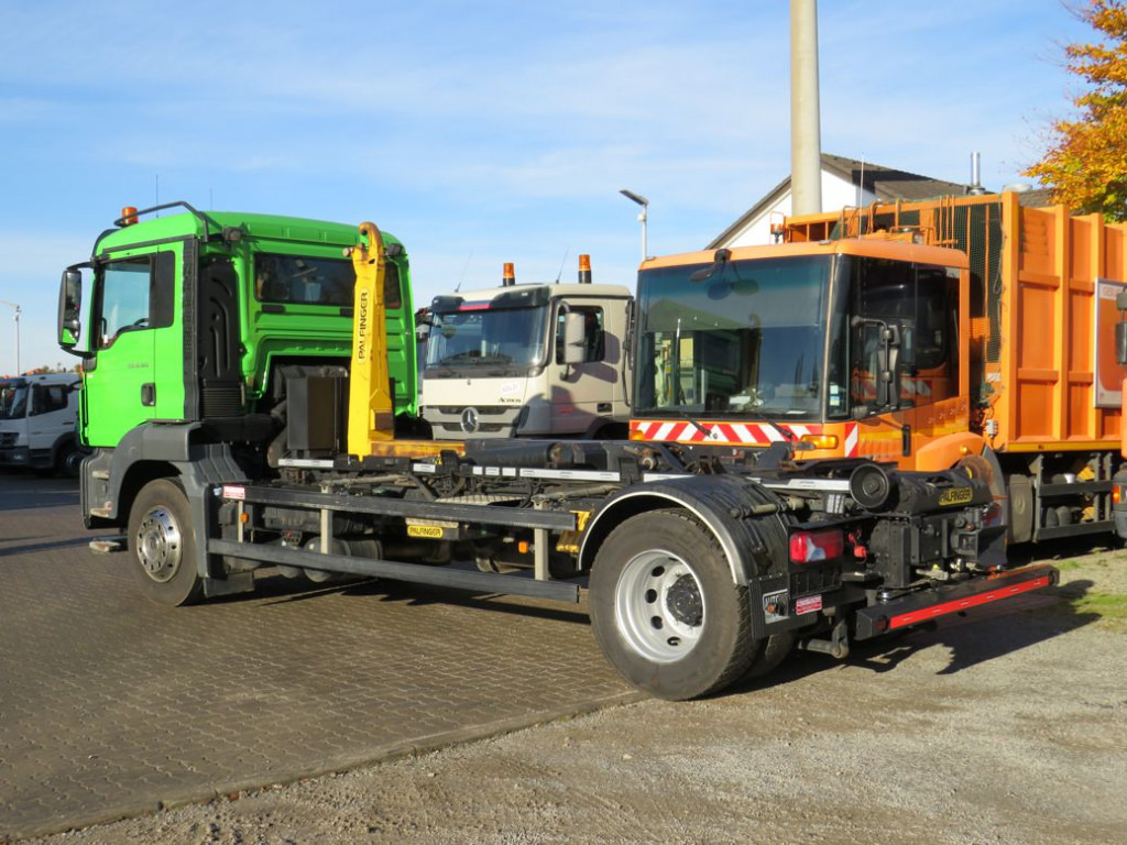 MAN MAN TG-S Abrollkipper 18.320 BL - Гаковий мультиліфт вантажівка: фото 3 MAN MAN TG-S Abrollkipper 18.320 BL - Гаковий мультиліфт вантажівка: фото 3