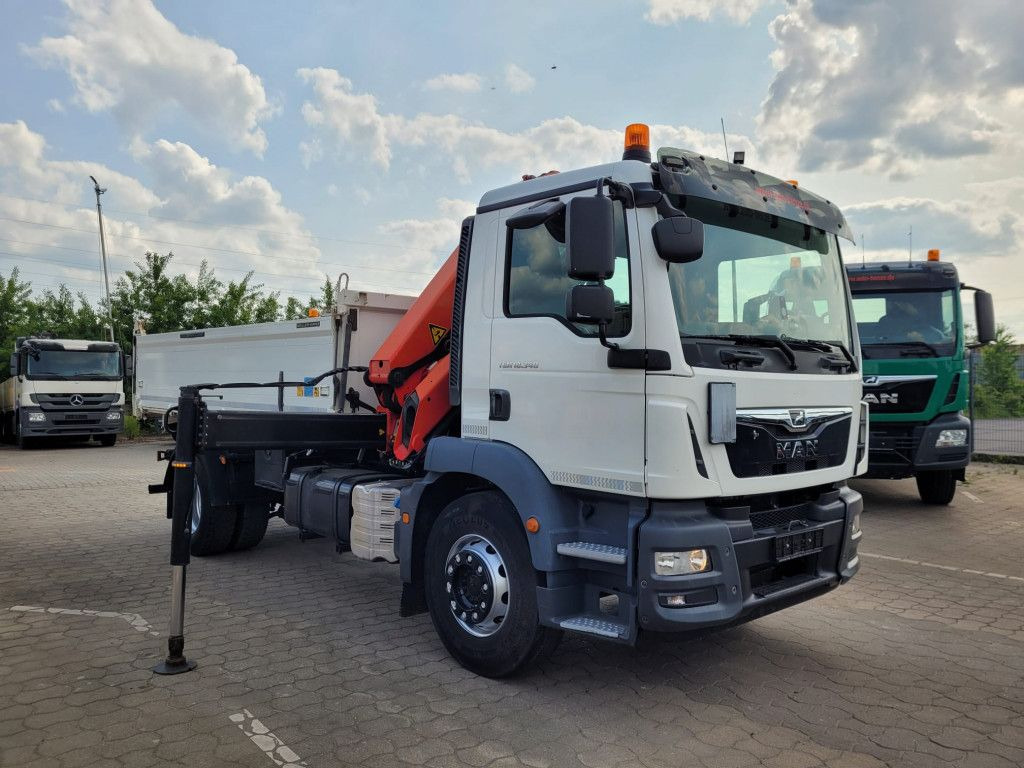 MAN TG-M 18.340 4x2 2-Achs Kipper Kran Palf. PK 130 - Самоскид вантажівка, Вантажівка з маніпулятором: фото 2 MAN TG-M 18.340 4x2 2-Achs Kipper Kran Palf. PK 130 - Самоскид вантажівка, Вантажівка з маніпулятором: фото 2