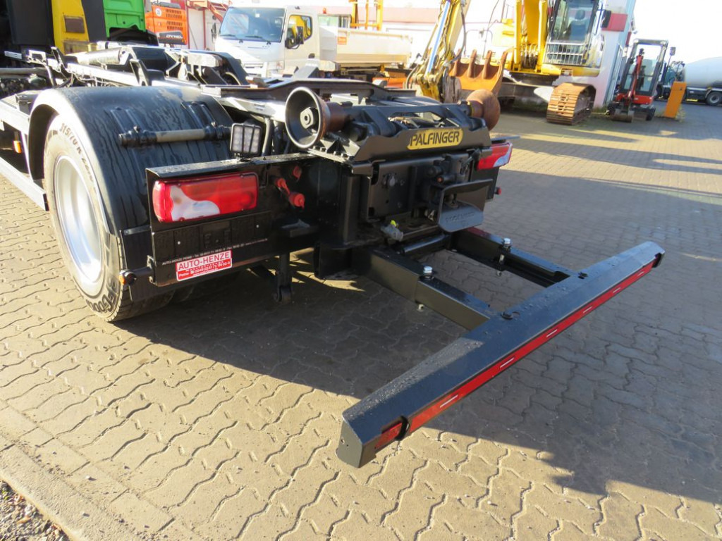 MAN TG-S 18.320 BL Abrollkipper - Гаковий мультиліфт вантажівка: фото 3 MAN TG-S 18.320 BL Abrollkipper - Гаковий мультиліфт вантажівка: фото 3