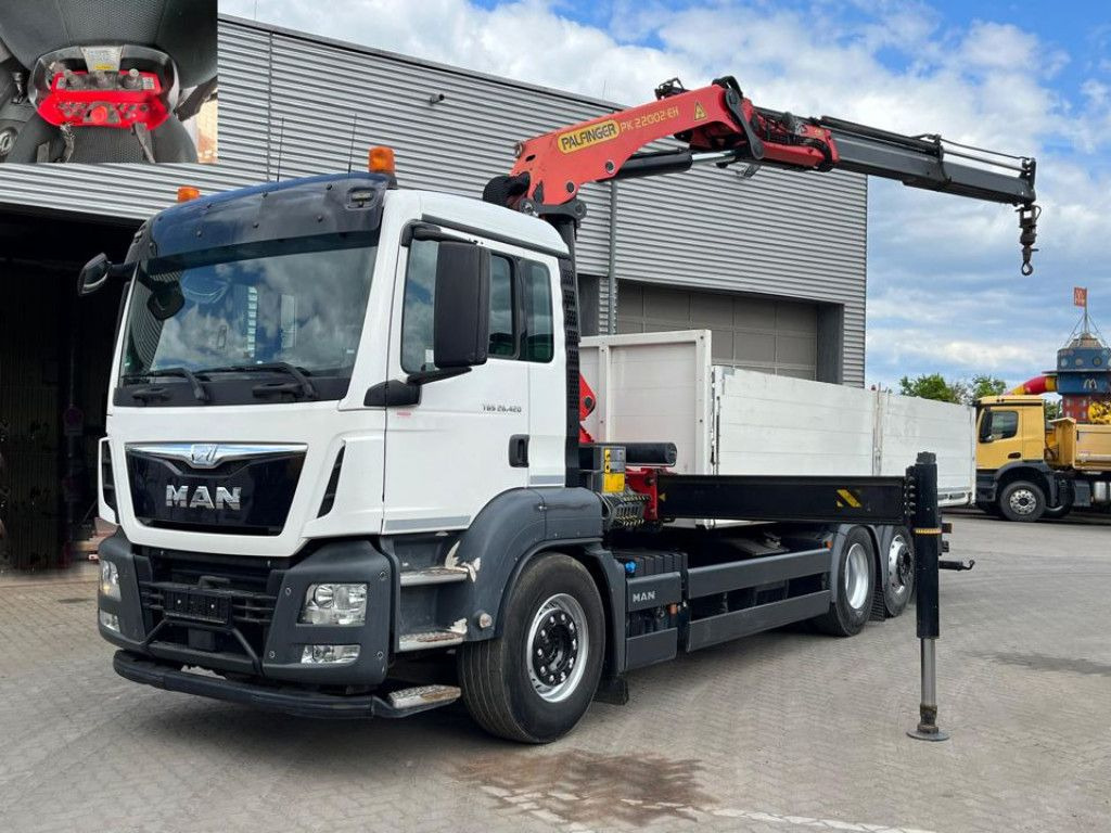 MAN TG-S 26.420 6x2 BL Pritsche Kran Palf. PK 22002+ - Вантажівка з маніпулятором: фото 1 MAN TG-S 26.420 6x2 BL Pritsche Kran Palf. PK 22002+ - Вантажівка з маніпулятором: фото 1