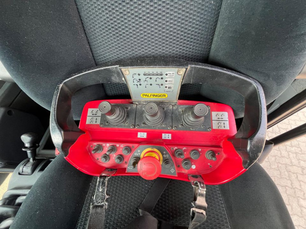 MAN TG-X 26.480 6x2 Pritsche Heckkran Palfinger 24001 - Бортова вантажівка/ Платформа, Вантажівка з маніпулятором: фото 3 MAN TG-X 26.480 6x2 Pritsche Heckkran Palfinger 24001 - Бортова вантажівка/ Платформа, Вантажівка з маніпулятором: фото 3