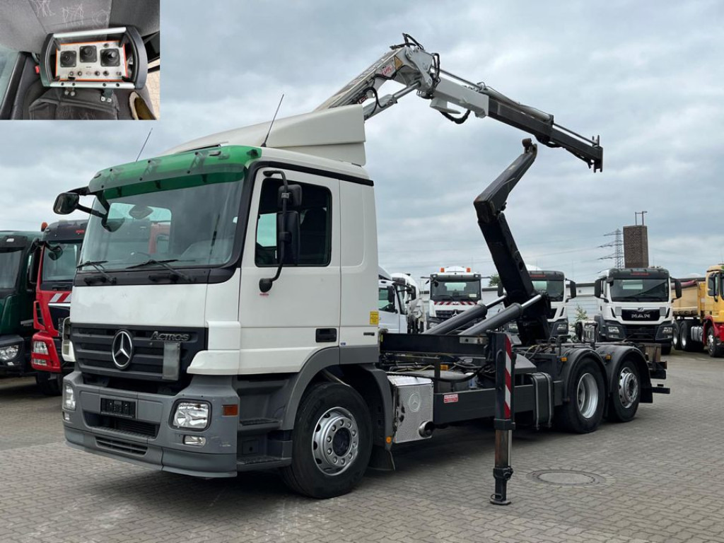 MERCEDES-BENZ Actros 2541 L6x2 Abrollkipper mit Kran Funk+Greiferst - Гаковий мультиліфт вантажівка, Вантажівка з маніпулятором: фото 1 MERCEDES-BENZ Actros 2541 L6x2 Abrollkipper mit Kran Funk+Greiferst - Гаковий мультиліфт вантажівка, Вантажівка з маніпулятором: фото 1