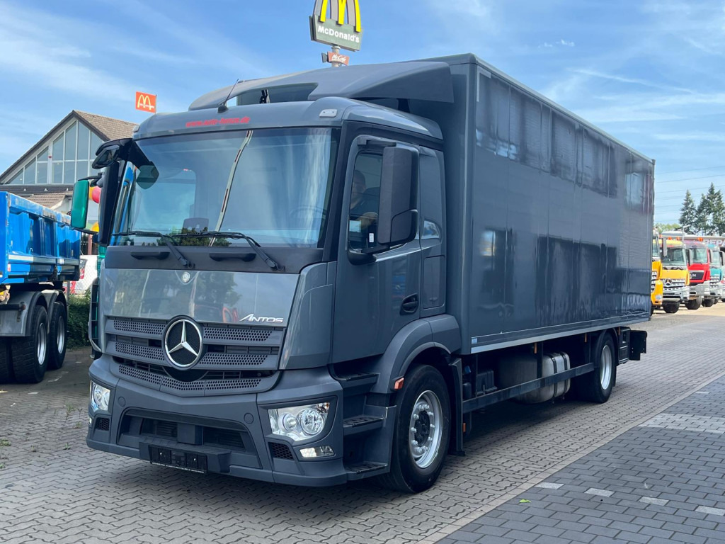 MERCEDES-BENZ Antos 1830 L nR 4x2 Standardkoffer LBW LBW 2to+Funk - Вантажівка з закритим кузовом: фото 1 MERCEDES-BENZ Antos 1830 L nR 4x2 Standardkoffer LBW LBW 2to+Funk - Вантажівка з закритим кузовом: фото 1
