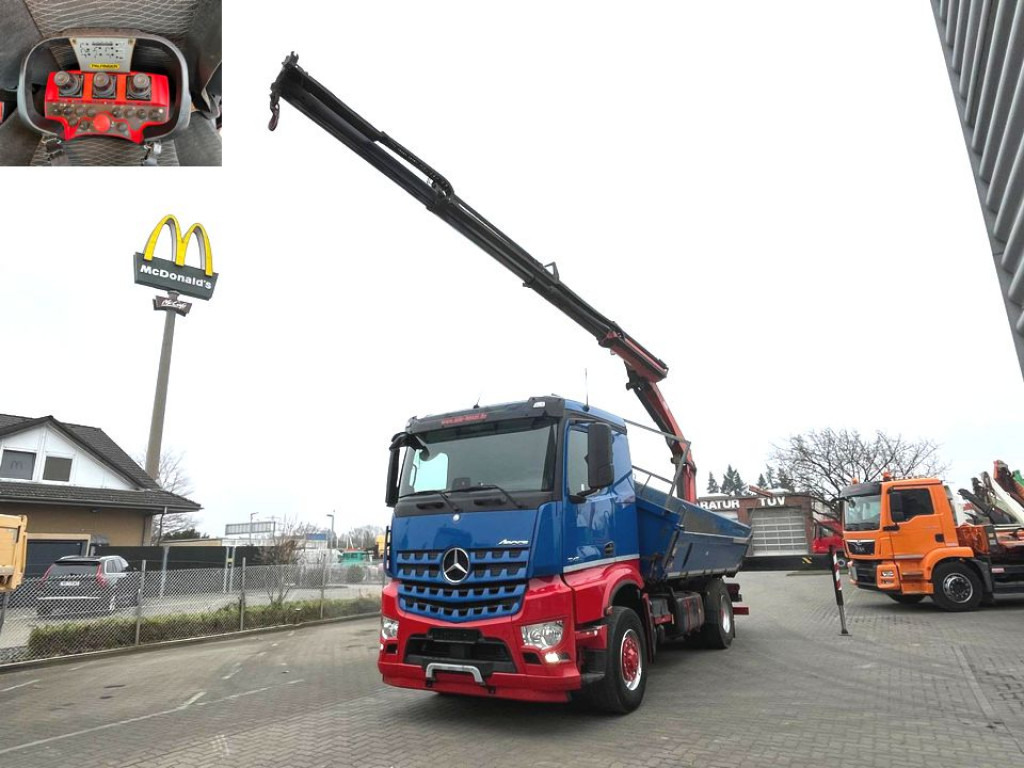 MERCEDES-BENZ Arocs 1845 4x4 HAD 2-Achs Allradkipper Heckkran Funk - Самоскид вантажівка, Вантажівка з маніпулятором: фото 1 MERCEDES-BENZ Arocs 1845 4x4 HAD 2-Achs Allradkipper Heckkran Funk - Самоскид вантажівка, Вантажівка з маніпулятором: фото 1