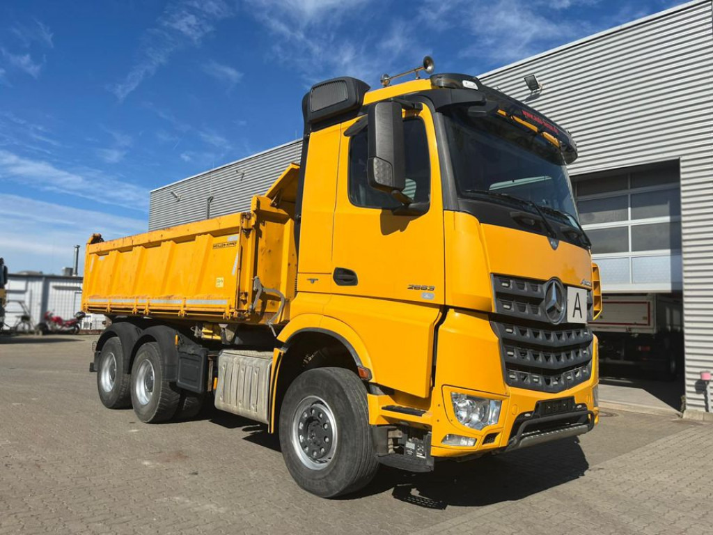 MERCEDES-BENZ Arocs 2663 6x4 3-Achs Kipper Meiller Bordmatik - Самоскид вантажівка: фото 2 MERCEDES-BENZ Arocs 2663 6x4 3-Achs Kipper Meiller Bordmatik - Самоскид вантажівка: фото 2