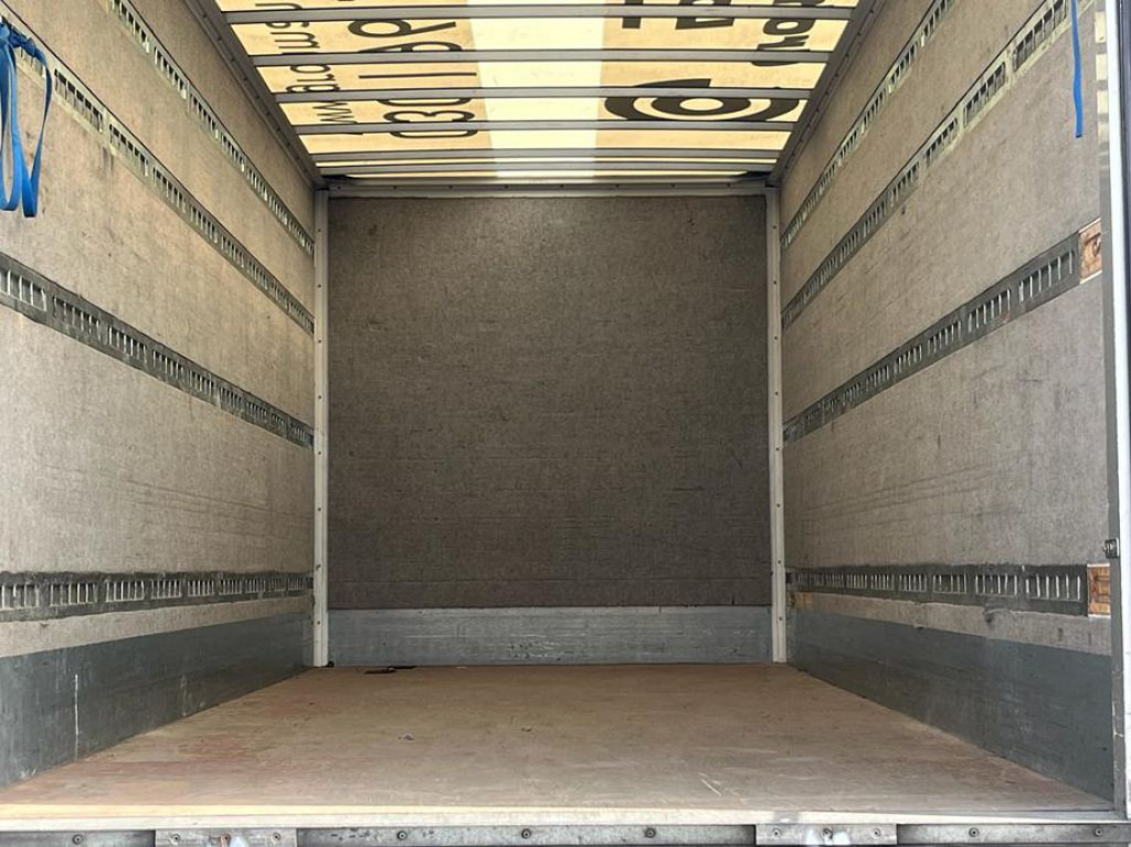 MERCEDES-BENZ Atego 818 L Möbelkoffer LBW Möbelkoffer gr.Fhs+Sitzreihe - Фургон з закритим кузовом: фото 4 MERCEDES-BENZ Atego 818 L Möbelkoffer LBW Möbelkoffer gr.Fhs+Sitzreihe - Фургон з закритим кузовом: фото 4