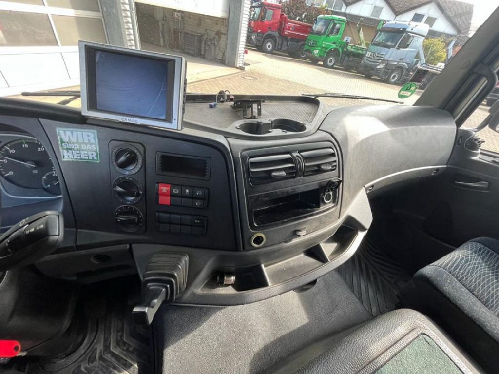 Фургон з закритим кузовом MERCEDES-BENZ Atego 818 L Möbelkoffer LBW Möbelkoffer gr.Fhs+Sitzreihe: фото 12 Фургон з закритим кузовом MERCEDES-BENZ Atego 818 L Möbelkoffer LBW Möbelkoffer gr.Fhs+Sitzreihe: фото 12