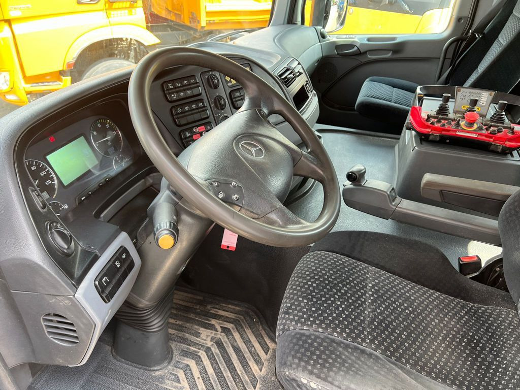 Mercedes-Benz Actros 1841 K 2-Achs Kipper Kran Funk/2xhydr+Gre Mercedes-Benz Actros 1841 K 2-Achs Kipper Kran Funk/2xhydr+Gre - Самоскид вантажівка, Вантажівка з маніпулятором: фото 5 Mercedes-Benz Actros 1841 K 2-Achs Kipper Kran Funk/2xhydr+Gre Mercedes-Benz Actros 1841 K 2-Achs Kipper Kran Funk/2xhydr+Gre - Самоскид вантажівка, Вантажівка з маніпулятором: фото 5