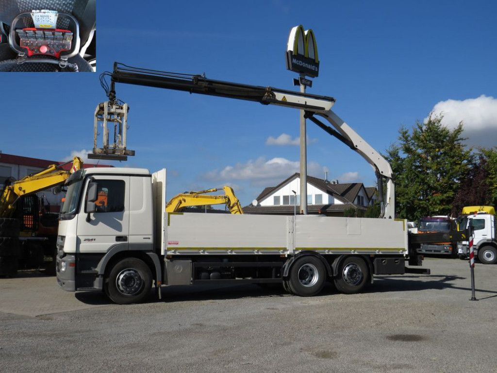 Mercedes-Benz Actros 2541 L6x2 Pritsche Heckkran Funk - Бортова вантажівка/ Платформа, Вантажівка з маніпулятором: фото 2 Mercedes-Benz Actros 2541 L6x2 Pritsche Heckkran Funk - Бортова вантажівка/ Платформа, Вантажівка з маніпулятором: фото 2