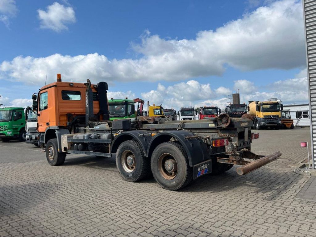 Mercedes-Benz Actros 3336 AK 6x6 Abrollkipper org. nur 84TKM - Гаковий мультиліфт вантажівка: фото 3 Mercedes-Benz Actros 3336 AK 6x6 Abrollkipper org. nur 84TKM - Гаковий мультиліфт вантажівка: фото 3