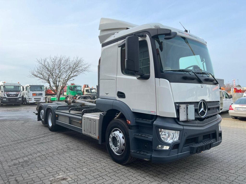 Mercedes-Benz Actros neu 2543 L 6x2 Abrollkipper Meiller Funk - Гаковий мультиліфт вантажівка: фото 2 Mercedes-Benz Actros neu 2543 L 6x2 Abrollkipper Meiller Funk - Гаковий мультиліфт вантажівка: фото 2