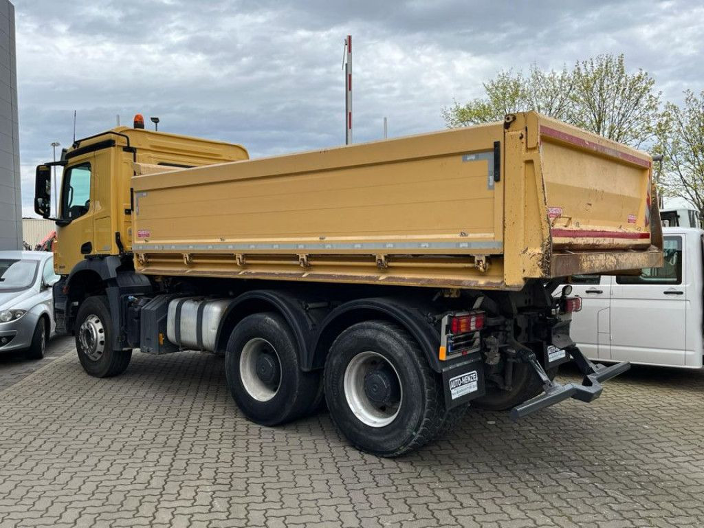 Mercedes-Benz Arocs 2643 K 6x4 3-Achs Kipper Blatt/Blatt, AP A - Самоскид вантажівка: фото 4 Mercedes-Benz Arocs 2643 K 6x4 3-Achs Kipper Blatt/Blatt, AP A - Самоскид вантажівка: фото 4