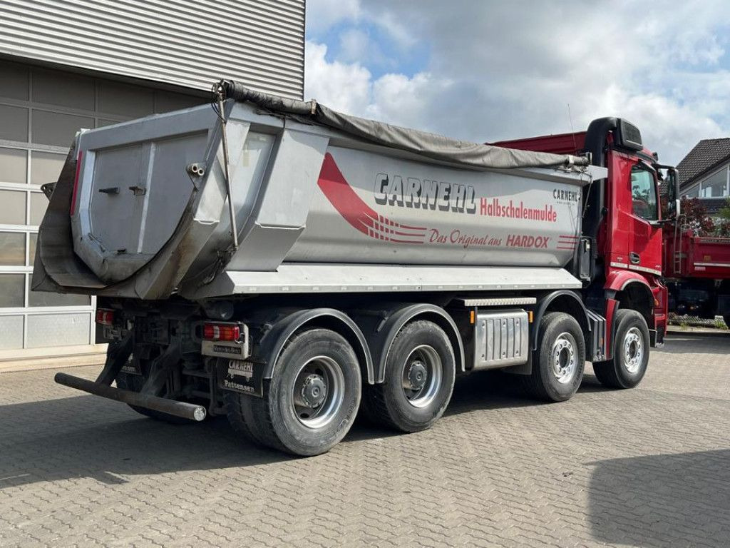 Mercedes-Benz Arocs 4145 8x4 4 Achs Muldenkipper Carnehl Halfp - Самоскид вантажівка: фото 3 Mercedes-Benz Arocs 4145 8x4 4 Achs Muldenkipper Carnehl Halfp - Самоскид вантажівка: фото 3
