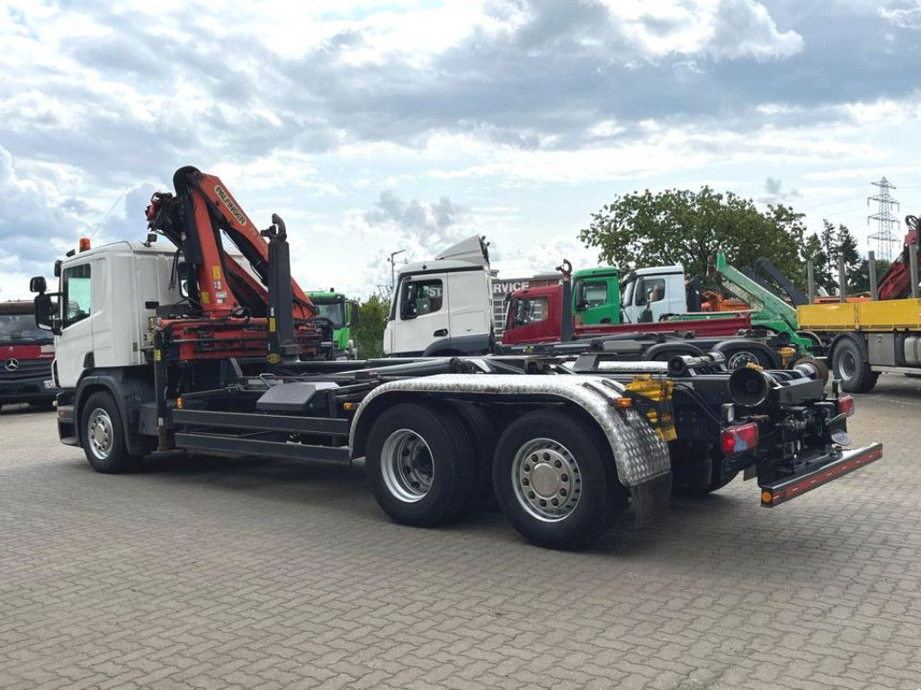 Scania P 360 6x2 Abrollkipper mit Kran Lift/Lenkachse Scania P 360 6x2 Abrollkipper mit Kran Lift/Lenkachse - Гаковий мультиліфт вантажівка, Вантажівка з маніпулятором: фото 4 Scania P 360 6x2 Abrollkipper mit Kran Lift/Lenkachse Scania P 360 6x2 Abrollkipper mit Kran Lift/Lenkachse - Гаковий мультиліфт вантажівка, Вантажівка з маніпулятором: фото 4
