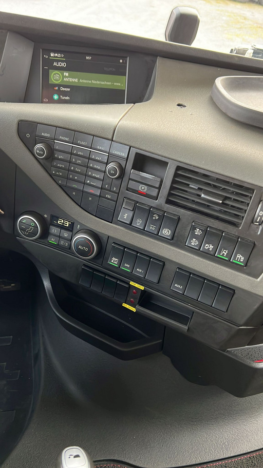 VOLVO (S) Truck FH 500 6x2 Abrollkipper Funkfernbedienung - Гаковий мультиліфт вантажівка: фото 5 VOLVO (S) Truck FH 500 6x2 Abrollkipper Funkfernbedienung - Гаковий мультиліфт вантажівка: фото 5