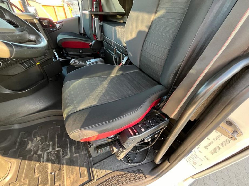 VOLVO (S) Truck FH 500 6x2 Abrollkipper Funkfernbedienung - Гаковий мультиліфт вантажівка: фото 4 VOLVO (S) Truck FH 500 6x2 Abrollkipper Funkfernbedienung - Гаковий мультиліфт вантажівка: фото 4