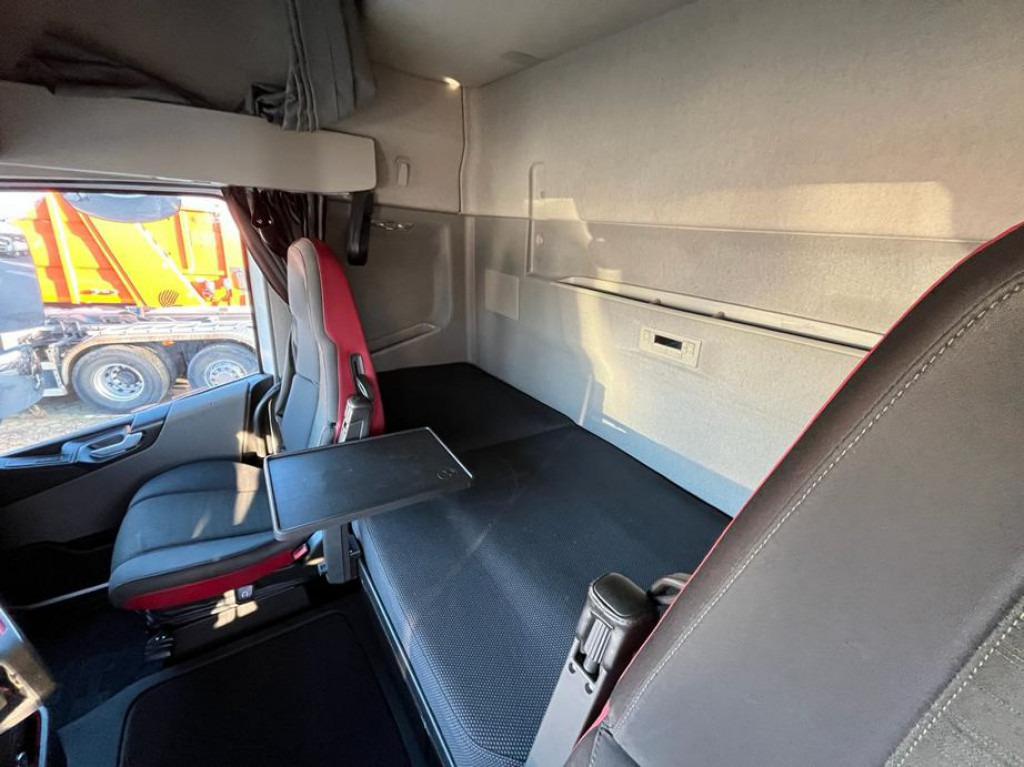 VOLVO (S) Truck FH 500 6x2 Abrollkipper Funkfernbedienung - Гаковий мультиліфт вантажівка: фото 4 VOLVO (S) Truck FH 500 6x2 Abrollkipper Funkfernbedienung - Гаковий мультиліфт вантажівка: фото 4