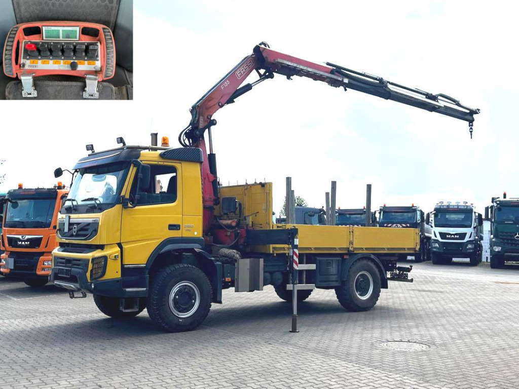 VOLVO (S) Truck FM 330 4x4 Pritsche Kran Singelreifen Funkfernbedienung - Бортова вантажівка/ Платформа, Вантажівка з маніпулятором: фото 1 VOLVO (S) Truck FM 330 4x4 Pritsche Kran Singelreifen Funkfernbedienung - Бортова вантажівка/ Платформа, Вантажівка з маніпулятором: фото 1