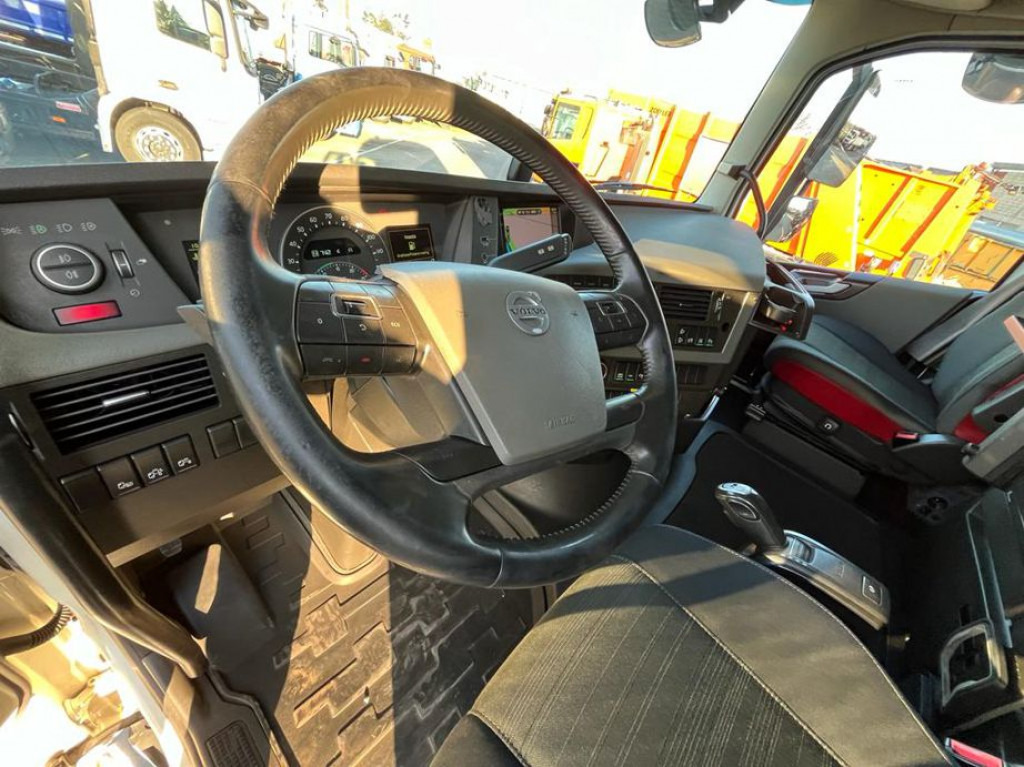 VOLVO (S) Truck VOLVO (S) Truck FH Abrollkipper 500 6x2 Funkfernbedienung - Гаковий мультиліфт вантажівка: фото 5 VOLVO (S) Truck VOLVO (S) Truck FH Abrollkipper 500 6x2 Funkfernbedienung - Гаковий мультиліфт вантажівка: фото 5