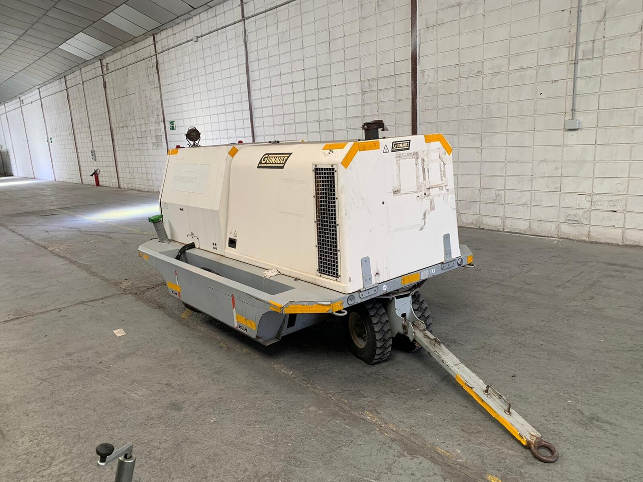 GPU Guinault GA120 - Аеродромне джерело живлення: фото 1 GPU Guinault GA120 - Аеродромне джерело живлення: фото 1