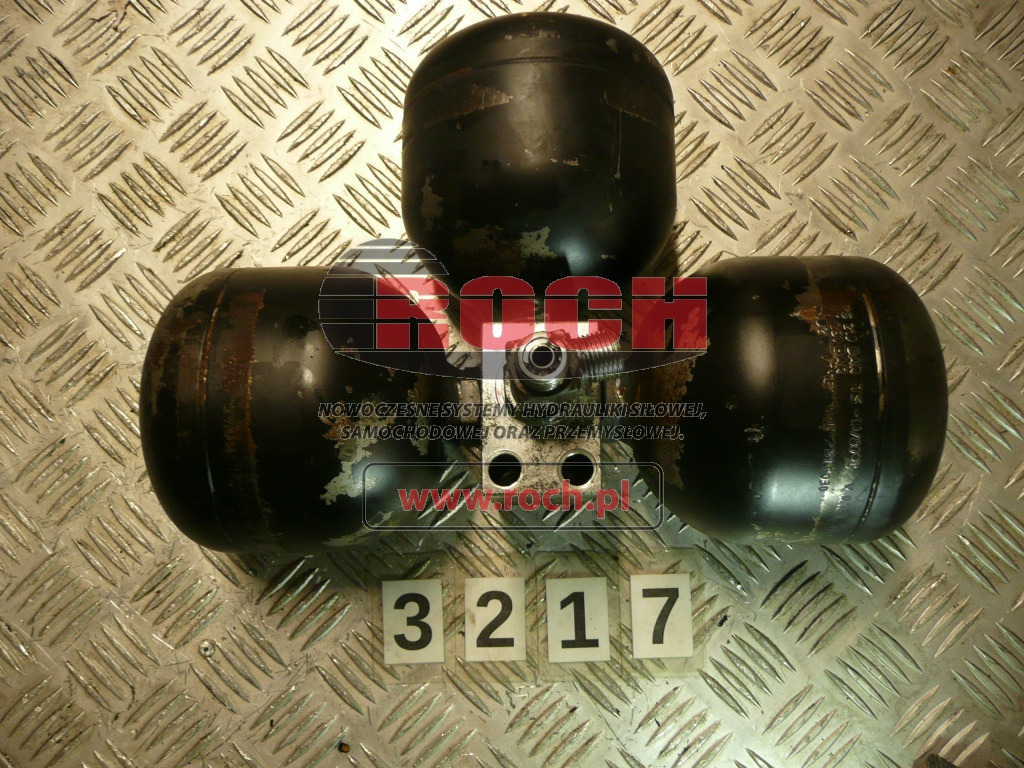 BLOK STEROWNICZY 110x165x45 + HYDROAKUMULATOR HYDAC 0,75L - Гідравлічний клапан: фото 1 BLOK STEROWNICZY 110x165x45 + HYDROAKUMULATOR HYDAC 0,75L - Гідравлічний клапан: фото 1