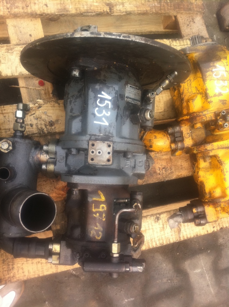 BRUENINGHAUS HYDRAULIK A10VO71FHD/31R-PSC12K02-S0184 940147 + A10VO28DFLR/31R-S0160 PSC12N00 00940142 - Гідронасос в категорії Будівельна техніка: фото 1 BRUENINGHAUS HYDRAULIK A10VO71FHD/31R-PSC12K02-S0184 940147 + A10VO28DFLR/31R-S0160 PSC12N00 00940142 - Гідронасос в категорії Будівельна техніка: фото 1