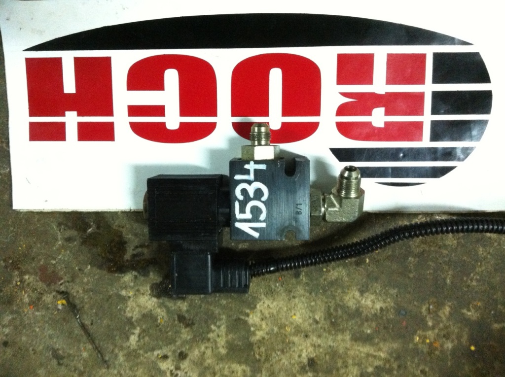 PARKER 810-2-8T+ 851019 12VDC - 1 SEKCYJNY - Гідравлічний клапан в категорії Будівельна техніка: фото 1 PARKER 810-2-8T+ 851019 12VDC - 1 SEKCYJNY - Гідравлічний клапан в категорії Будівельна техніка: фото 1